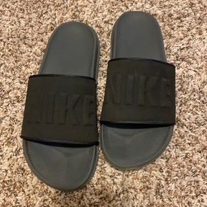 NIKE OffCourt Slide Sandals Black Womens 9